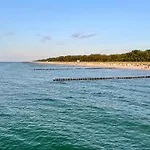 Idyllisches Ferienapartment No 3 In Strandnaehe * Zingst
