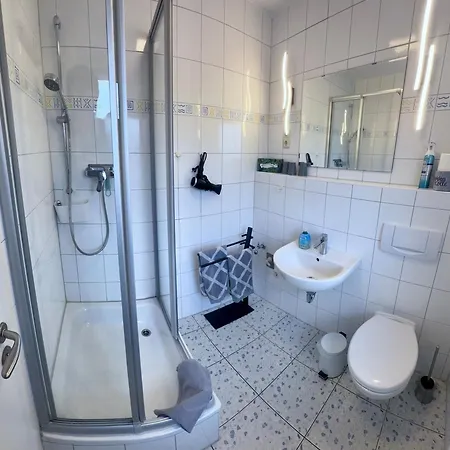 Idyllisches Ferienapartment No 3 In Strandnaehe Apartamento Zingst