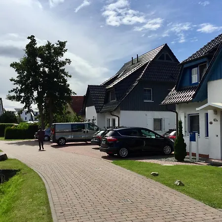 Idyllisches Ferienapartment No 3 In Strandnaehe * Zingst